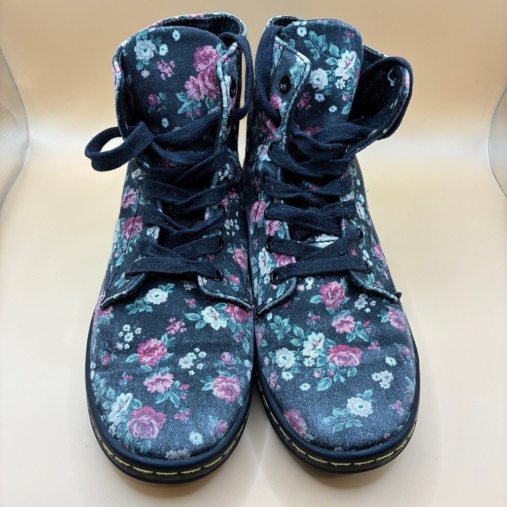 Dr Martens Womens Hackney 7 Canvas Floral Black Combat Boot Cottagecore Goth - Picture 2 of 12